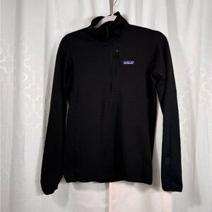Patagonia Men’s R1 Pullover/Small  Black